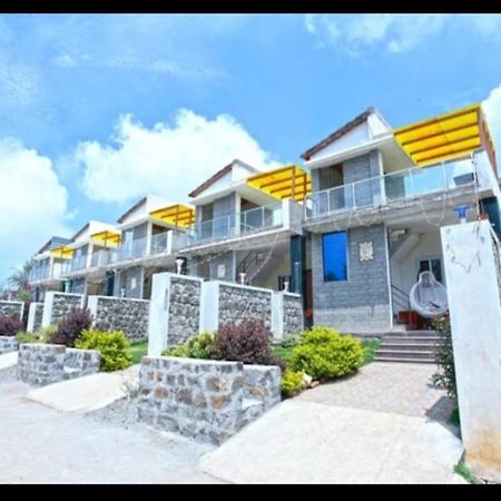 Sushmika Resorts Inn يركواد المظهر الخارجي الصورة